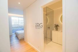 Stylish Ground-Floor Apartment with Sea Views in Horizon, Quarteira