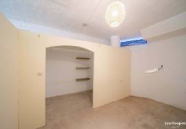 Shop for sale in the historic centre of Lagos Shop for sale in the historic centre of Lagos