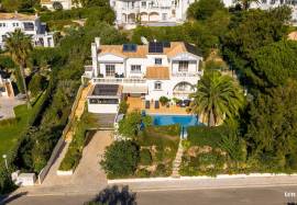 Spacious 3 bedroom Villa well situation in Golfe Santo Antonio