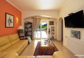 Spacious 3 bedroom Villa well situation in Golfe Santo Antonio