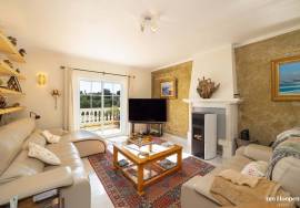 Spacious 3 bedroom Villa well situation in Golfe Santo Antonio