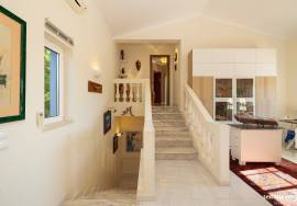 Spacious 3 bedroom Villa well situation in Golfe Santo Antonio