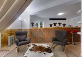 Superb 4 bedroom Algarvienne villa – swimming pool, large wooded land and almost self-sufficient in energy