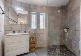 Superb 4 bedroom Algarvienne villa – swimming pool, large wooded land and almost self-sufficient in energy