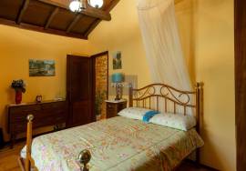 Country House with Pool and Independent Suite in the Center of Covas