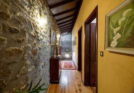 Country House with Pool and Independent Suite in the Center of Covas