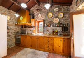 Country House with Pool and Independent Suite in the Center of Covas