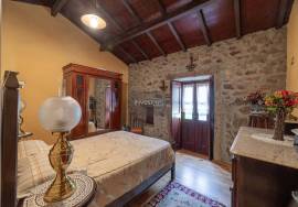 Country House with Pool and Independent Suite in the Center of Covas