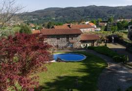 Country House with Pool and Independent Suite in the Center of Covas