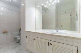 Sea View 180º – Magnificent 3 bedroom apartment in front of Quarteira Beach