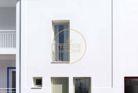 A complex of five ruins with an approved project for three two-bedroom houses and two one-bedroom houses in Benafim.