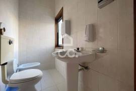 Commercial Space in the Center of Santo Tirso – Licensed for Office and Services