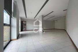 Commercial Space in the Center of Santo Tirso – Licensed for Office and Services