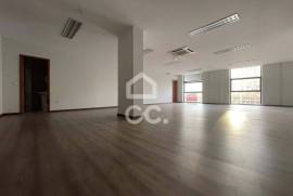 Commercial Space in the Center of Santo Tirso – Licensed for Office and Services