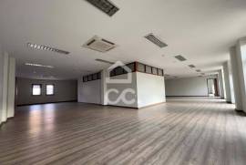 Commercial Space in the Center of Santo Tirso – Licensed for Office and Services