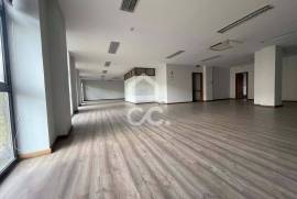 Commercial Space in the Center of Santo Tirso – Licensed for Office and Services