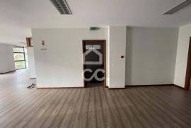 Commercial Space in the Center of Santo Tirso – Licensed for Office and Services