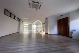 Commercial Space in the Center of Santo Tirso – Licensed for Office and Services