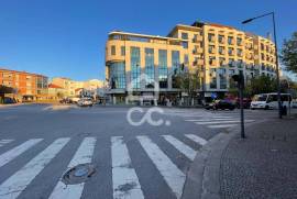 Commercial Space in the Center of Santo Tirso – Licensed for Office and Services