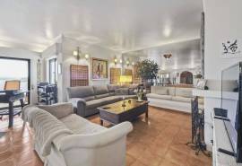 Praia da Rocha | Portimão | Spacious 3-bedroom top-floor duplex apartment with stunning sea views