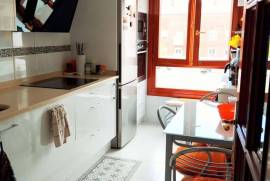 Apartment for sale in Lakua with garage