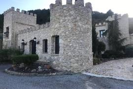 Exclusive renovated Mediterranean castle with panoramic views in Relleu