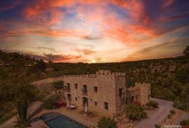 Exclusive renovated Mediterranean castle with panoramic views in Relleu