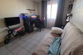 Large Single-Storey Villa With About 140 M2 Of Living Space On 1000 M2 Of Land With Swimming Pool.