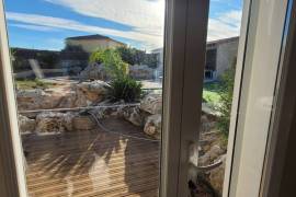 Large Single-Storey Villa With About 140 M2 Of Living Space On 1000 M2 Of Land With Swimming Pool.