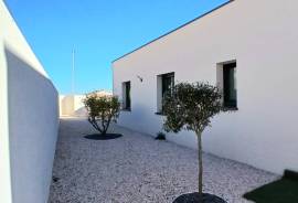 Elegant New Build Single-Storey Villa With 3 Bedrooms And Garage On An Enclosed Plot Of 413 M2 With Pool. Peaceful Setting With Views