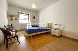 5 Bed Lisbon Villa 364 Sqm Property With 108 Sqm Garden And Garage