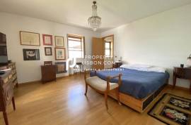 5 Bed Lisbon Villa 364 Sqm Property With 108 Sqm Garden And Garage