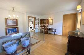 5 Bed Lisbon Villa 364 Sqm Property With 108 Sqm Garden And Garage