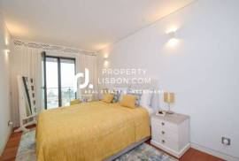 Extraordinary 2-bedroom Penthouse With Unique Tagus River View