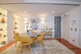 Extraordinary 2-bedroom Penthouse With Unique Tagus River View