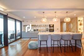 Extraordinary 2-bedroom Penthouse With Unique Tagus River View