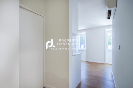 Four New Studios 3 With Balconies By The River In Lisbon