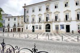 Fully Renovated 1+1 bed Garden Apartment With 142,82 m2 Rental Guarantee Of 5,00% Per Annum