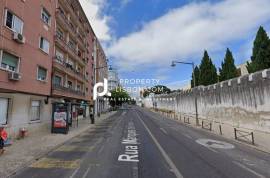 Shop In Marques De Pombal Rented For 11.400€/year Until 2030