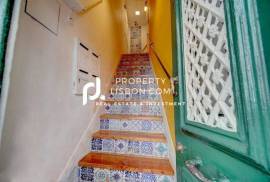 T2 With (al License) Heart Of Bairro Alto The Centre Of The Action