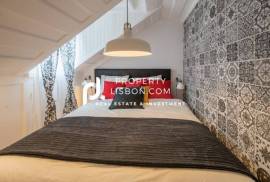 T2 With (al License) Heart Of Bairro Alto The Centre Of The Action