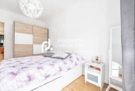 T3 Duplex Renovated In Sintra Attic Conversion And Balcony