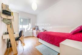 T3 Duplex Renovated In Sintra Attic Conversion And Balcony