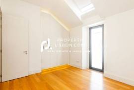 T3 Penthouse Huge Terrace, Luxury Finish With Parking And Elevator