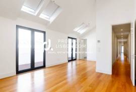 T3 Penthouse Huge Terrace, Luxury Finish With Parking And Elevator