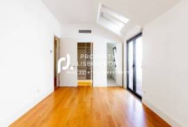 T3 Penthouse Huge Terrace, Luxury Finish With Parking And Elevator