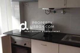 T4 Apartment Converted In To 2 Apartments With 2 Bedrooms Outer Lisbon