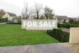 Detached House with Garden in Nice Location