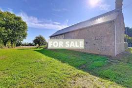 Detached House with Character and Landscaped Garden