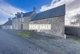 Detached Country House with Open Views